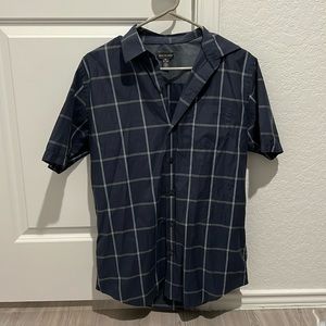 Men’s Van Heusen button down